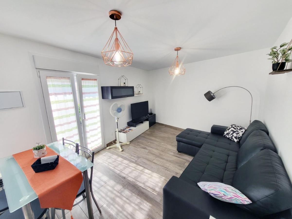 Apartamento Del Puente Autol Bagian luar foto